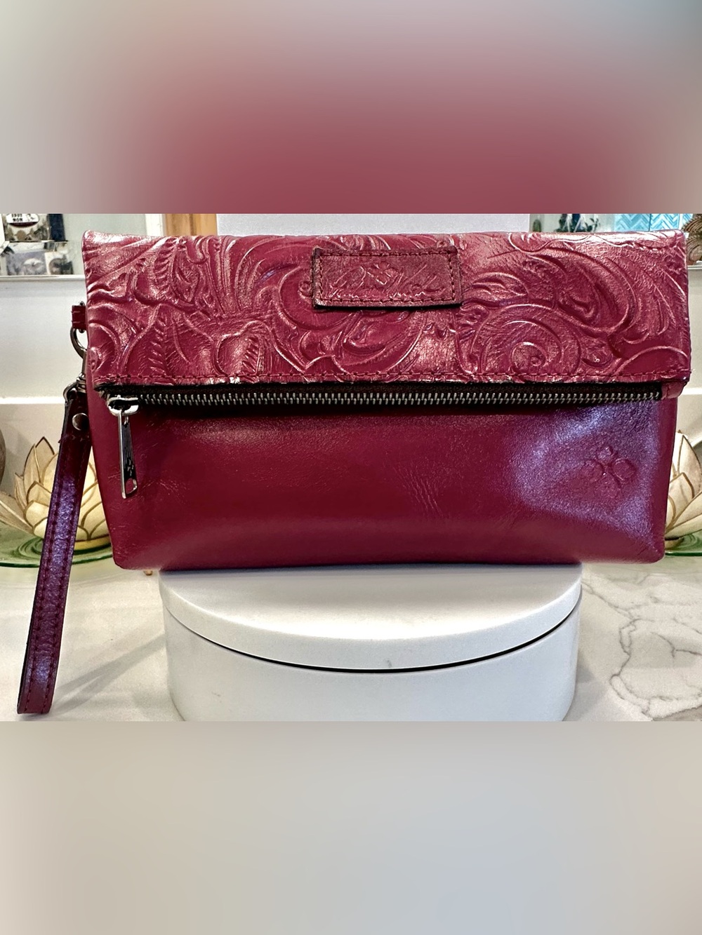 Patricia Nash Tooled Floral Motif Magenta Leather Wristlet/Clutch Purse - EUC - Picture 5 of 17